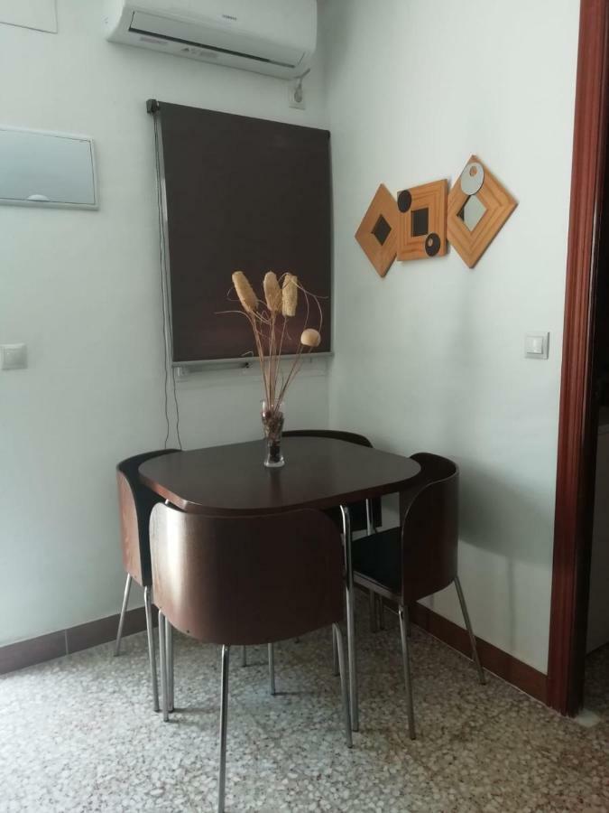 Casita A 800 Metros De Sevilla Camas Exterior photo
